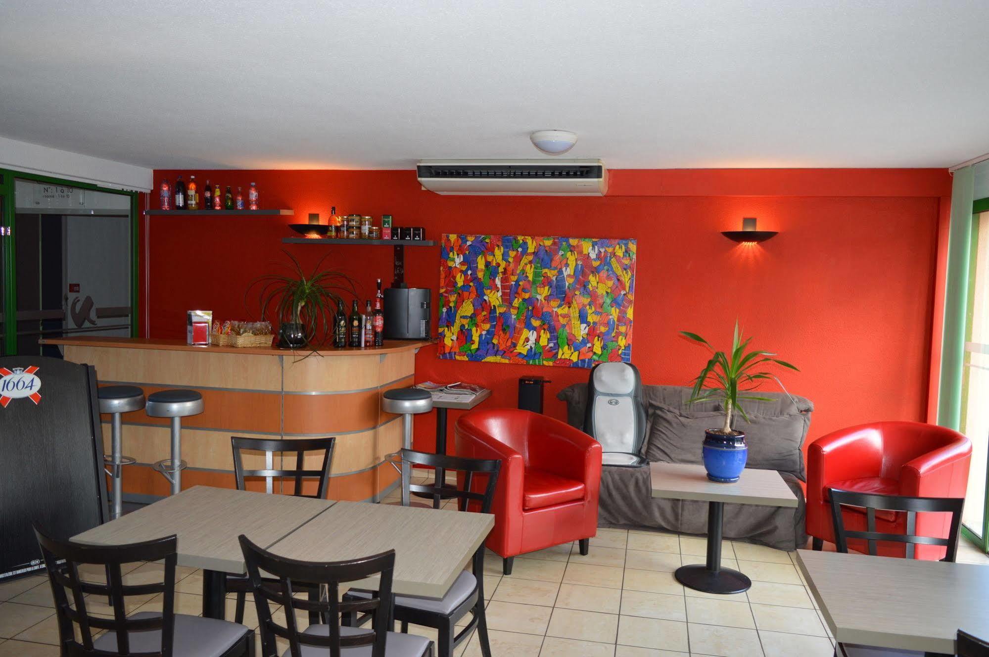 N'Atura Hotel Aire-sur-lʼAdour Екстериор снимка